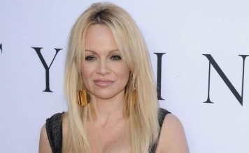 Памела Андерсон приняла приглашение Министра экологии Донского