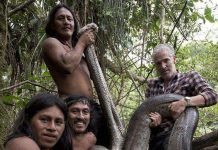 Обнаружена самая длинная змея в мире В дебрях Амазонки нашли самую большую змею.